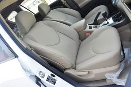2013款丰田RAV4