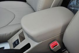 2013款丰田RAV4