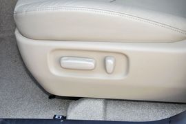 2013款丰田RAV4