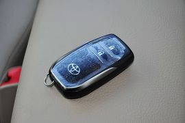 2013款丰田RAV4