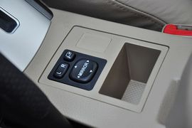 2013款丰田RAV4