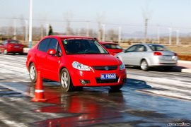 2008款天语SX4三厢试驾