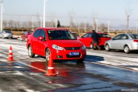 2008款天语SX4三厢试驾