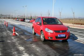 2008款天语SX4三厢试驾