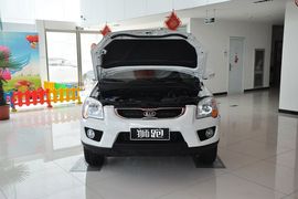 2012款起亚狮跑2.0GLS手动两驱版到店实拍