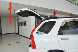 2012款起亚狮跑2.0GLS手动两驱版到店实拍