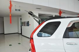 2012款起亚狮跑2.0GLS手动两驱版到店实拍