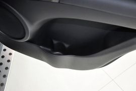 2012款起亚狮跑2.0GLS手动两驱版到店实拍