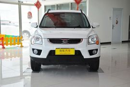 2012款起亚狮跑2.0GLS手动两驱版到店实拍