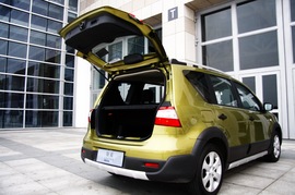 2013款东风日产新骊威劲锐版1.6L
