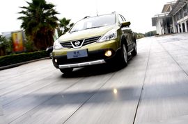 2013款东风日产新骊威劲锐版1.6L