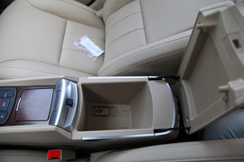 目标瞄准80后！全新上汽荣威550静态评测