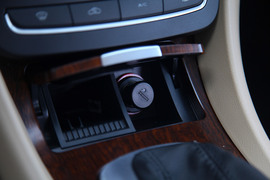 目标瞄准80后！全新上汽荣威550静态评测