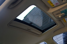 目标瞄准80后！全新上汽荣威550静态评测