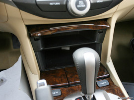 09款本田雅阁2.4LX