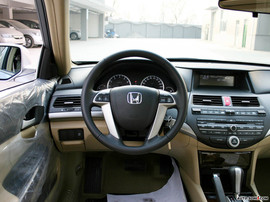 09款本田雅阁2.4LX