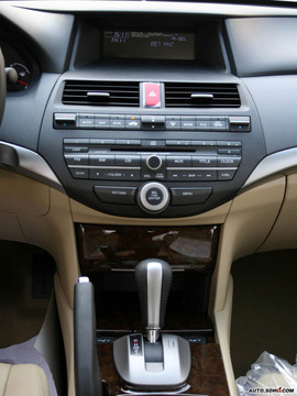 09款本田雅阁2.4LX