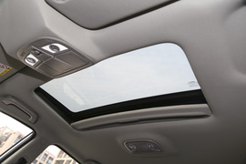 2017款吉利帝豪EV300尊贵型