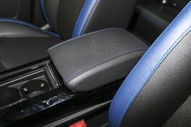 2017款吉利帝豪EV300尊贵型