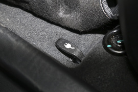 2017款吉利帝豪EV300尊贵型