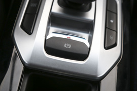 2017款吉利帝豪EV300尊贵型