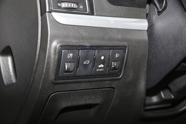 2017款吉利帝豪EV300尊贵型