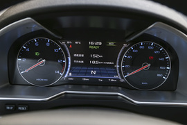 2017款吉利帝豪EV300尊贵型