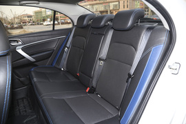 2017款吉利帝豪EV300尊贵型