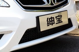 试驾北汽绅宝D系列2.0T豪华版