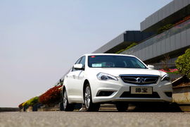 试驾北汽绅宝D系列2.0T豪华版