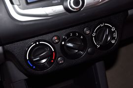 2013款铃木雨燕1.5L运动型AT
