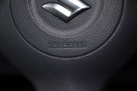 2013款铃木雨燕1.5L运动型AT