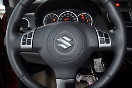 2013款铃木雨燕1.5L运动型AT