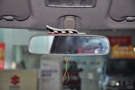 2013款铃木雨燕1.5L运动型AT