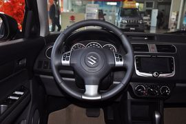 2013款铃木雨燕1.5L运动型AT
