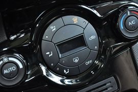 2013款嘉年华两厢1.5L