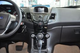 2013款嘉年华两厢1.5L