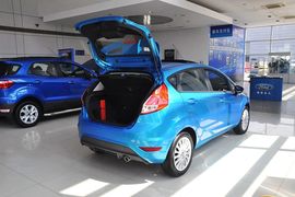 2013款嘉年华两厢1.5L