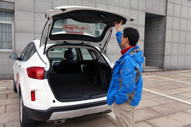 2013款一汽奔腾X80宁波试驾实拍