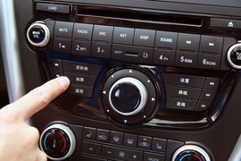 2013款一汽奔腾X80宁波试驾实拍