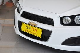2013款雪佛兰爱唯欧1.4L自动时尚天窗版