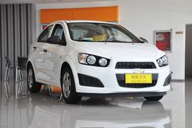 2013款雪佛兰爱唯欧1.4L自动时尚天窗版
