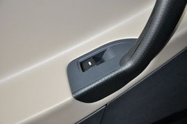 2013款吉利英伦SX7