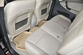2013款吉利英伦SX7