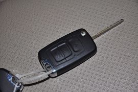 2013款吉利英伦SX7