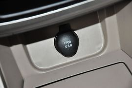 2013款吉利英伦SX7