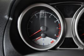 2013款吉利英伦SX7