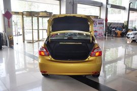 2013款丰田威驰1.6GL-i自动型尚天窗版