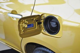 2013款丰田威驰1.6GL-i自动型尚天窗版