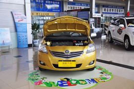 2013款丰田威驰1.6GL-i自动型尚天窗版